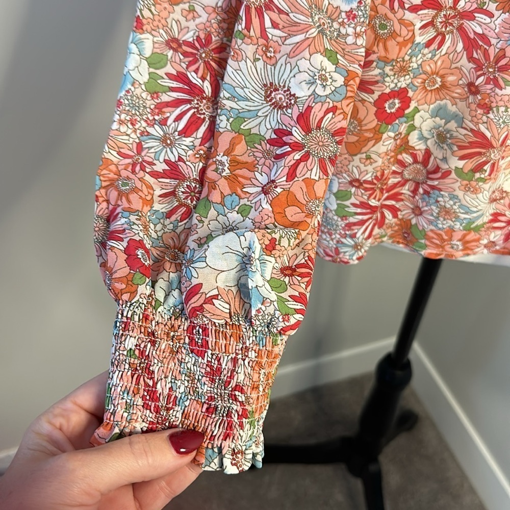 Floral Off Shoulder Blouse - Picture 4 of 5